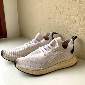 Adidas NMD R2